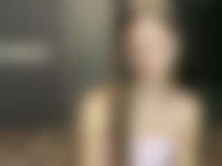 Live cam show with Luna - Body Massage on xxxlivecams.org