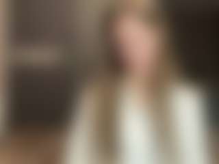 Live cam show with Luna - Ass Clapping on SpunkLive