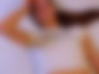 Live cam show with MarshaGriffin - Teen (18+) on Lustler