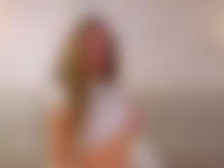 Live cam show with MarshaGriffin - Middle Aged on livesuperchat.net