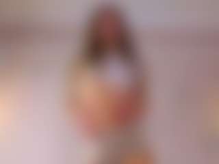 Live cam show with MarshaGriffin - Middle Aged on livesexfox.com