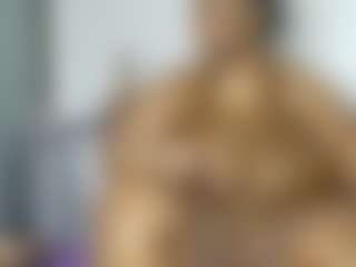 ThickianaRider's Live Sex Cam Show