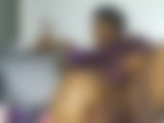 ThickianaRider's Live Sex Cam Show