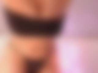 Live cam show with VictoriaH - New White on Uber Horny | colombia
