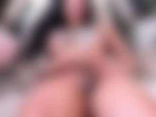 Live cam show with Yuamodelts - Orgasm on Nude Live Now
