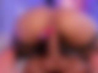 catalinaa-whitee's Live Sex Cam Show