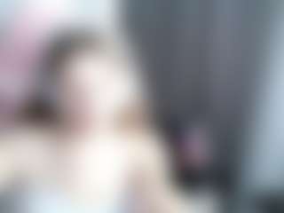 Live cam show with Helen - Gagging on Ass Tok