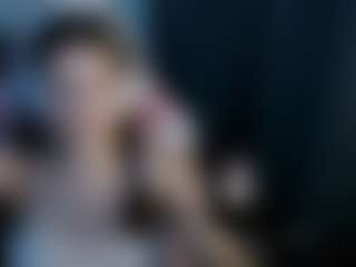 Live cam show with Helen - Threesome on parknlotfishbdy
