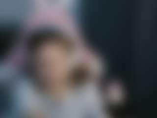 Live cam show with Helen - Upskirt on Dolls Live