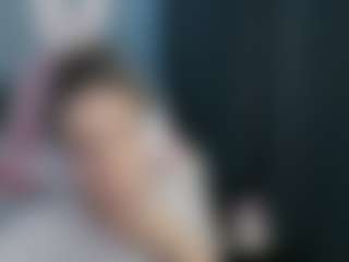 Live cam show with Helen - Upskirt on xDating