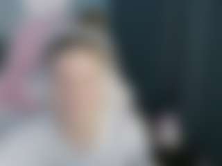 Live cam show with Helen - Gamer Brown Hair on xxxlivecams.org