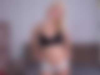 Live cam show with LorrianeVogl - Thin on studioflirtlive.com