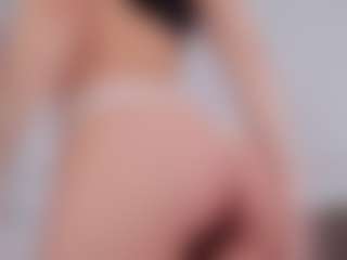 Live cam show with LorrianeVogl - Ass Clapping on studioflirtlive.com
