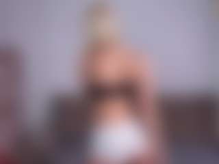 Live cam show with LorrianeVogl - Thin on CamSodaAdn