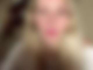 Live cam show with RemediosHinegardner - Blonde Hair Teen (18+) on Uber Horny