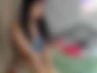 Live cam show with FluffyRosses - Bikini on livesuperchat.net