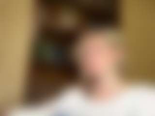 Live cam show with BobbyeBunselmeyer - Ebony Squirt on CamwithHer