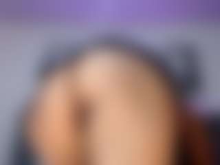 CurvyBombom's Live Sex Cam Show