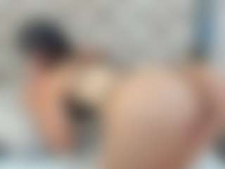 Live cam show with Evonny-Becker - Squirt Teen (18+) on Dolls Live