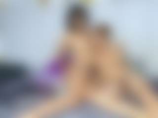 Live cam show with Sweet_Party69 - Hazel Eyes on xxxlivecams.org