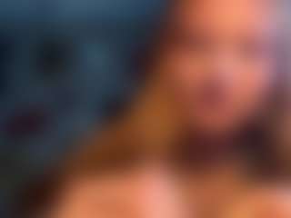 Live cam show with KyleeLeash - Genital Piercings on Camsoda