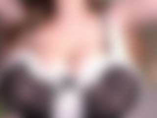 Live cam show with MaileBroeker - Middle Aged on liverealitysex.com