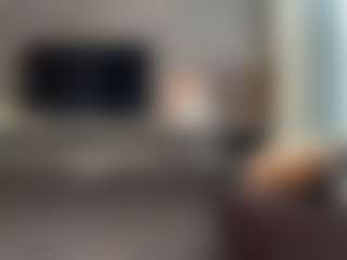 Live cam show with MiaThorburn - College Brown Hair on Camsoda