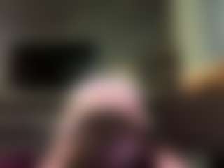 MiaThorburn's Live Sex Cam Show