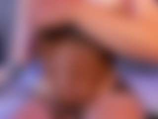 Live cam show with Anne Dixie - Hairy Pussy on SquirtSoMuch