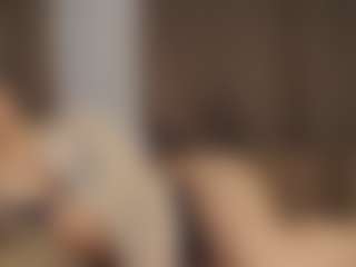 LesiaHailstone's Live Sex Cam Show