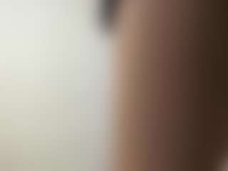 Live cam show with Hikari - Athletic Amateur on TastyBlacksLive