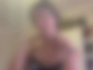 Live cam show with Ria - Petite on SinfulBabes