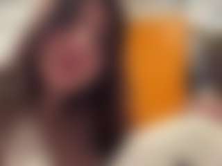Live cam show with JoniStellings - Petite on AdultVida.com