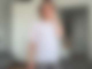 Live cam show with malvinatoken - New Small Tits on Uber Horny