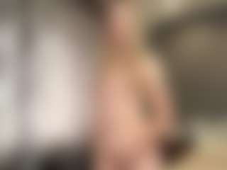 Live cam show with RomaKersey - Granny on Dare Cams