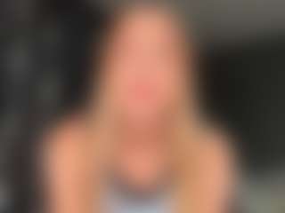Live cam show with RomaKersey - Dildo Or Vibrator Granny on AdultVida.com