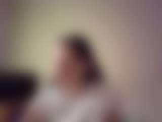 Live cam show with TonyaDellaratta - Brown Eyes on Cam Slut