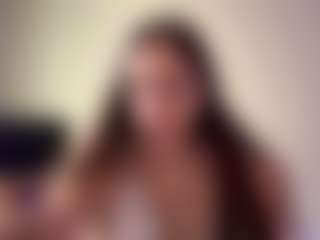 Live cam show with TonyaDellaratta - College on Camsoda