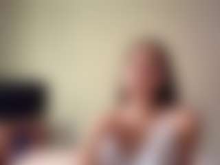 Live cam show with TonyaDellaratta - Normal on Camsoda
