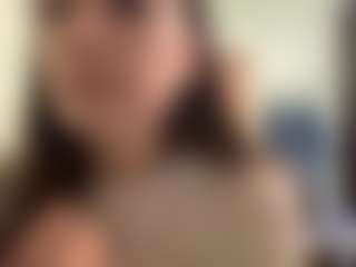 Live cam show with TonyaDellaratta - Skinny on Camsoda