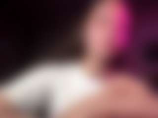 Show in cam erotica live di AdelinaPisarski