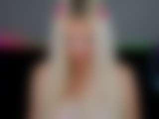 Live cam show with Catherine-Everly1 - Bedroom Blonde Hair on Free Soda