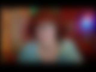 Live cam show with Jennie-Tailia - Gamer Red Hair on SxyPornLive