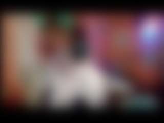 Live cam show with Jennie-Tailia - Flashing on xxxlivecams.org