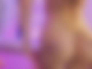LuxeLina's Live Sex Cam Show