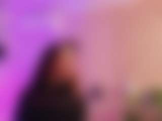 LuxeLina's Live Sex Cam Show