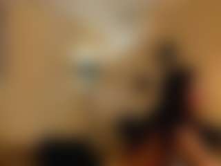 LuxeLina's Live Sex Cam Show