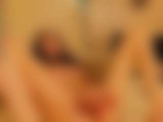 LuxeLina's Live Sex Cam Show