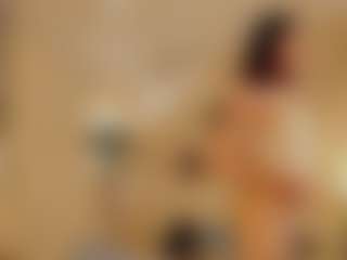 LuxeLina's Live Sex Cam Show