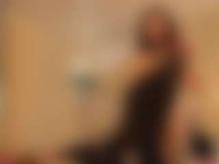 LuxeLina's Live Sex Cam Show